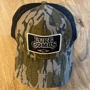 Camo snapback Luke Combs